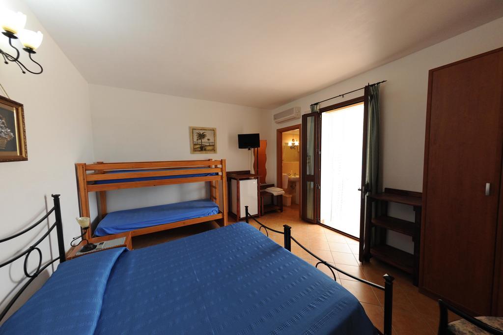 B&B Il Giardino Degli Ulivi Torre Santa Sabina Ngoại thất bức ảnh